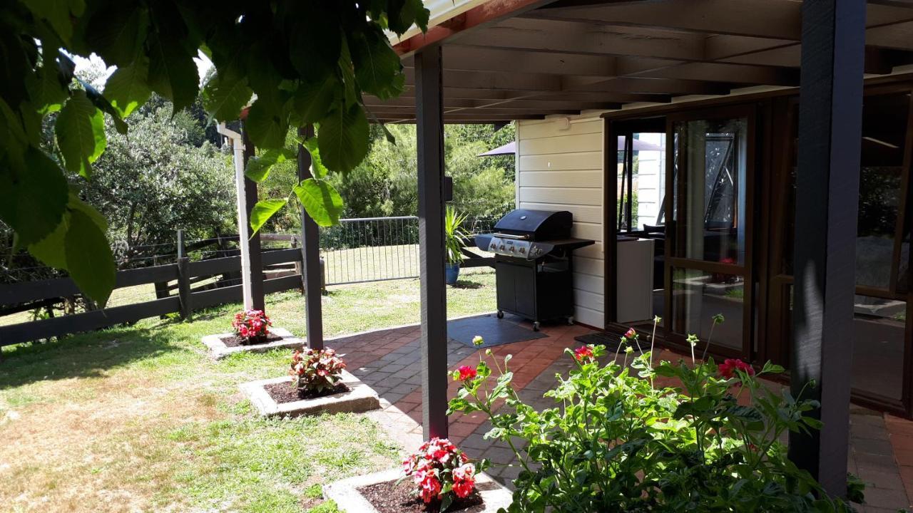 Caldera Country Lodge Hamurana Exteriör bild