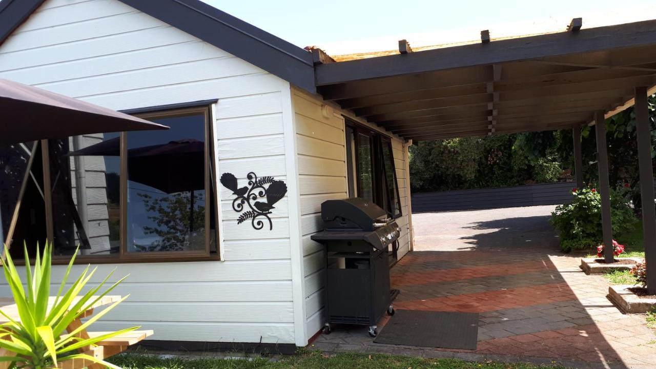 Caldera Country Lodge Hamurana Exteriör bild